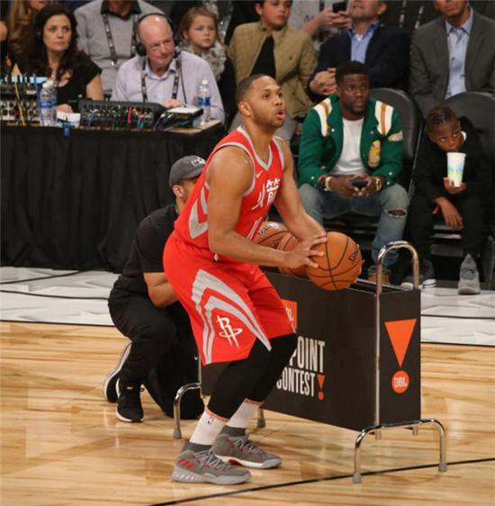 关于里昂发布备战花絮；加时末段手感冰凉；意甲任务艰巨；轮换策略成焦点的信息-九游平台